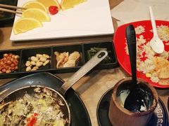 -何师烧烤·香辣蟹·川菜·30年老品牌(太古里旗舰店)
