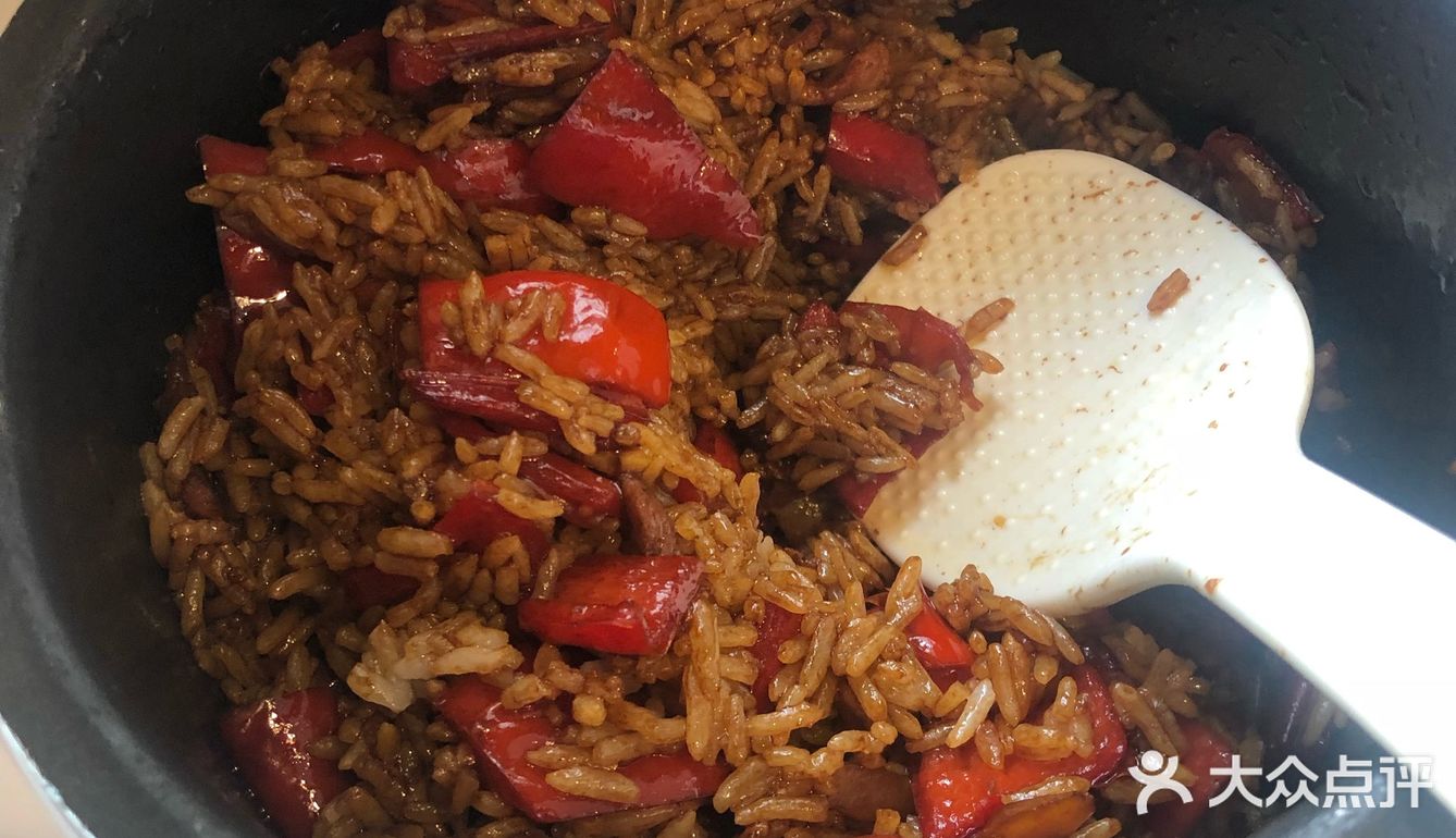 大众点评偶然看到这家湘菜，两家店都在滨海