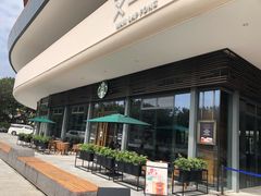 露天位-星巴克臻选(广州二沙岛文立方店)