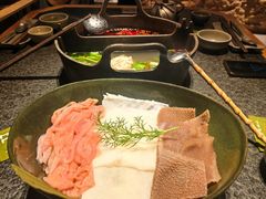 -三出山火锅(南京万象天地店)