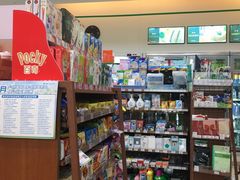 零售区-全家便利店(愚园店)
