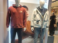 -海澜之家(王府井大街店)