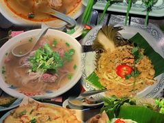 -大头虾越式风味餐厅(光明广场店)