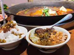 -四小区火锅·巷子里的重庆火锅(花照壁店)