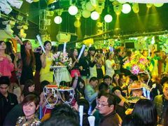 android_upload_pic-菲芘金座酒吧