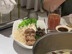 菌菇拼盘-红雀围·海鲜火锅(陆家嘴中心店)
