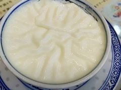 -广信牛奶甜品世家(台东店)