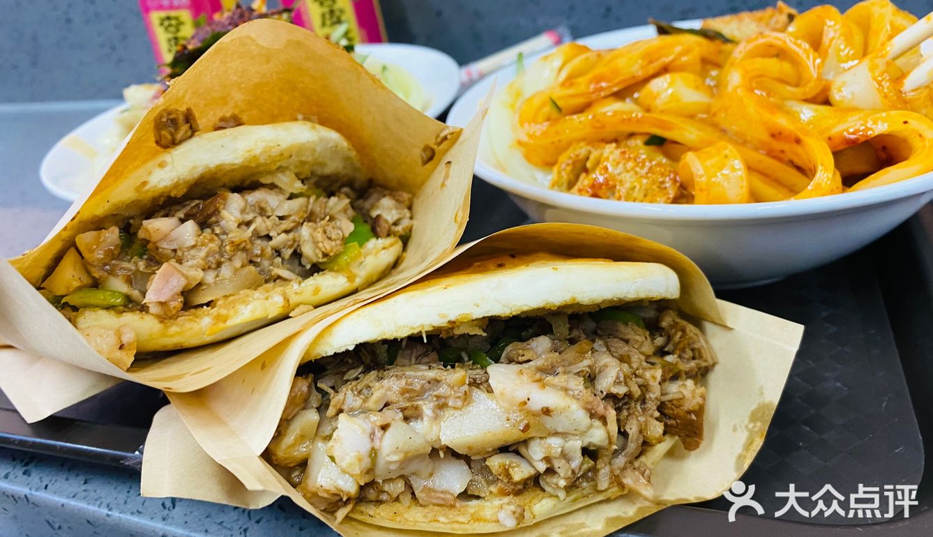 夹馍不夹肉算啥！🤤