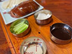 烤鸭-魁盛居百年鲁菜馆(中林路店)