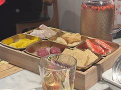 -尚尚仙·酸汤猪手·猪肚鸡火锅(华联万柳购物中心店)