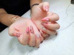 -沫儿·美甲美睫·半永久·皮肤管理