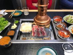 -臻牛烤肉