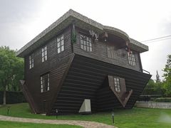 -金山农民画村-枫泾波兰倒置屋