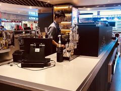 -luckincoffee瑞幸咖啡(香港名店街店)