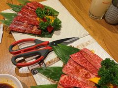 -炼火烤肉店
