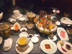 -半岛翡丽海鲜自助餐厅(观风亭店)
