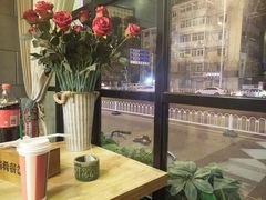 -愉肴麻辣香锅(中山路店)