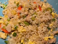 酸菜鸡粒炒饭-避风塘(宝山万达店)