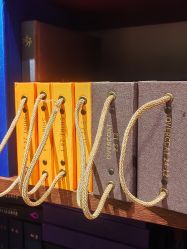 -优刻西服西装定制(金轮国际广场店)