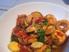 -阿瓦山寨·湘菜现炒·剁椒鱼头王(咸阳总店)