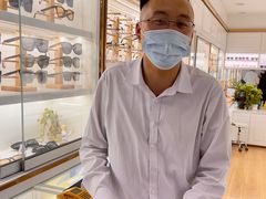 -翰佐蔡司小乐圆·依视路星趣控·暴龙眼镜折扣店