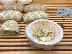 -焙丽拾光(麦凯乐直营店)
