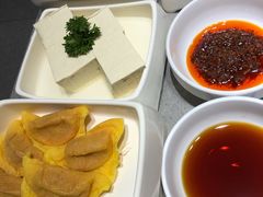 -海底捞火锅(金山百联店)