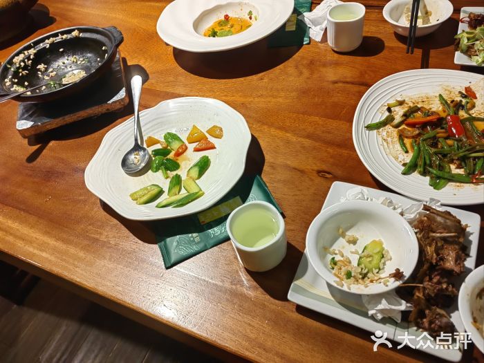 山外山·林语花园餐厅图片