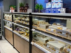 面包甜点陈列柜-盒马鲜生(皇庭广场店)