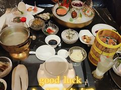 -半岛翡丽海鲜自助餐厅(观风亭店)