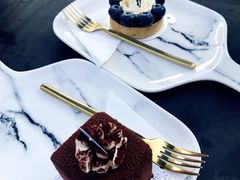 -UNI UNI(环亚凯瑟琳店)