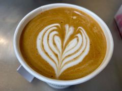 燕麦澳白-Manner Coffee(IFS一楼店)