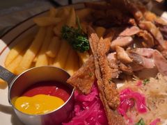 -碧特博格啤酒花园餐厅(芜湖路店)