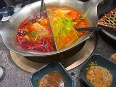 -湊湊火锅·茶憩(打浦桥日月光店)