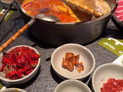 -三出山火锅(南京万象天地店)