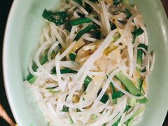 韭菜炒银芽-弄堂里(雨花客厅店)