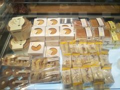 -皇冠幸福里动物奶油生日蛋糕(万达店)