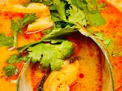 冬阴功汤-Golden Lily河内巴黎法越料理餐厅(建国西路店)