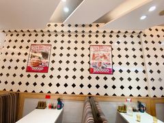 -潮庭港式茶餐厅·熊仔奶茶(同济广场店)