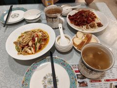 -汗腾格里·风味餐厅(新疆驻京办店)