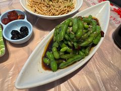 -肥肥虾庄·金牌油焖大虾(汉街SKP店)