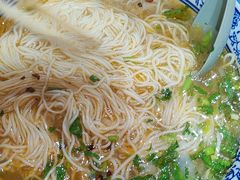 -东大桥小国抻面烧烤(长通路店)