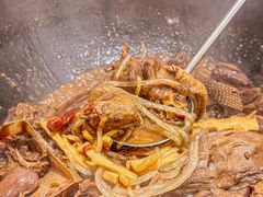 -锅当当铁锅炖烀饼王(长泰广场店)