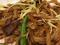 干炒牛河-广州酒家(昌岗地铁站店)
