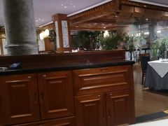 -八府香鸭·啫啫煲(华山路店)