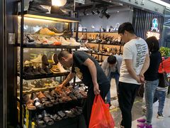 -广州壹马服装广场