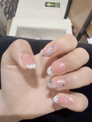 -悦指间美甲美睫