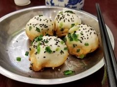 特色生煎-三两春(浦三路店)