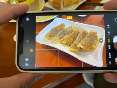 -洲心明记烧肉大粥