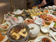 -雍和会海鲜姿造自助(湖东路店)